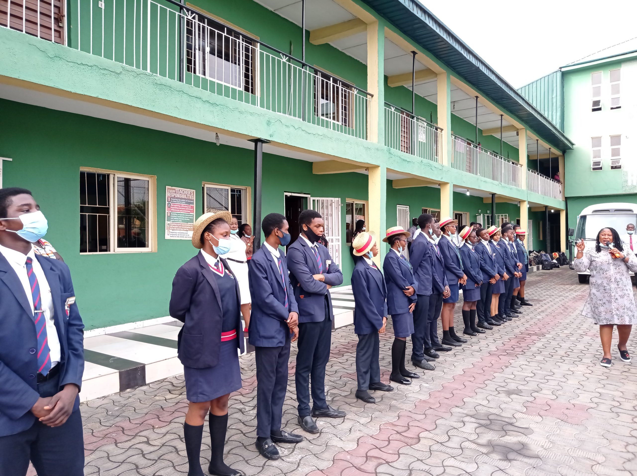 Badging of S-TEE Prefect